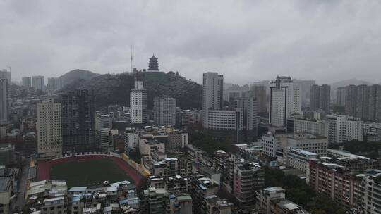 贵阳冬季下雪城市风景航拍素材