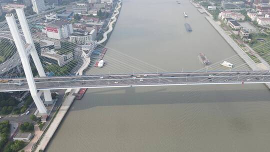 上海南浦大桥车流黄浦江全景特写4K航拍