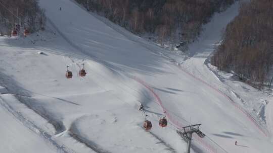 滑雪场航拍缆车镜头