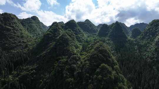 贵州兴义万峰林，十万大山航拍