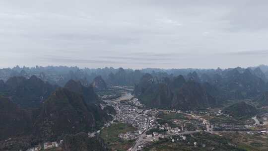 桂林阳朔兴坪山川清晨日出迷雾航拍