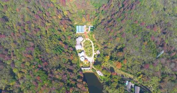 武汉木兰天池风景区深秋风光