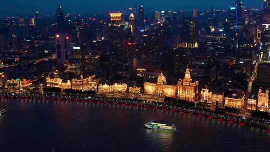 上海外滩繁华灯光夜景