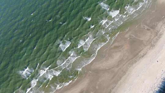 湛江海浪沙滩航拍