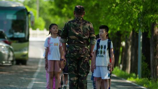 夏利营青少年小朋友国防安全教育壹动训练营