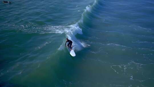 海边冲浪升格拍摄视频素材模板下载