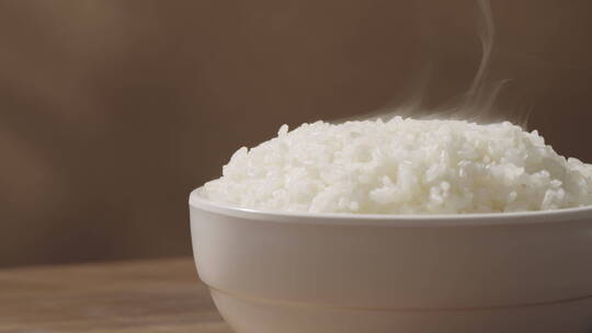 热腾腾的米饭