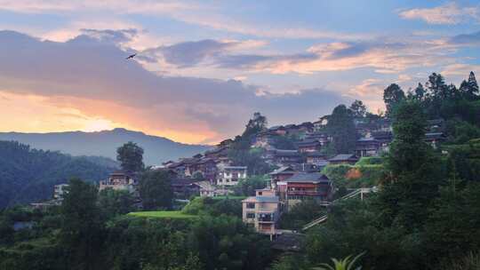 夕阳黄昏 大山村庄