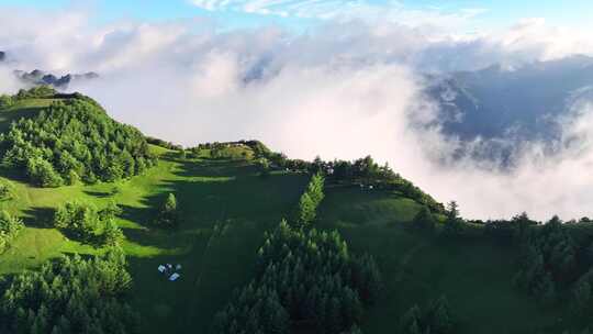 航拍夏季高山云海云雾阳光