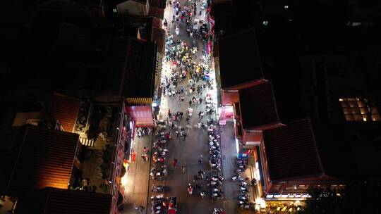 泉州夜景航拍泉州西街夜晚钟楼街道人流车流视频素材模板下载