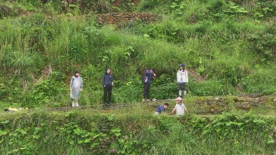 梯田混水摸鱼