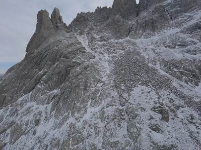 fpv穿越机航拍莲宝叶则雪景冬季川西阿坝