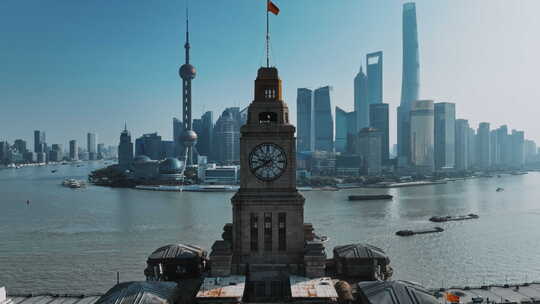 上海外滩钟楼与陆家嘴全景