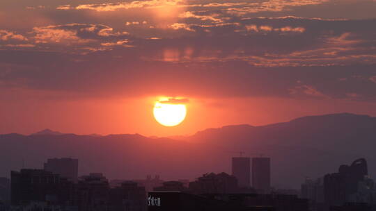 城市日落太阳特写4K