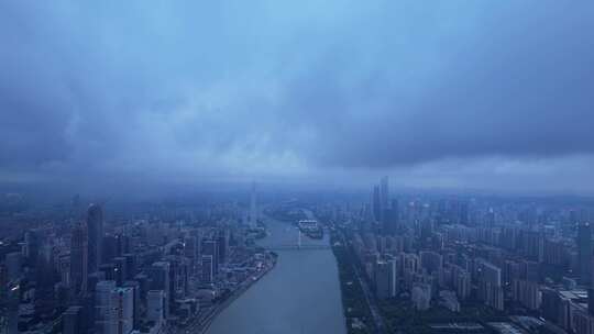 广州局部下雨航拍