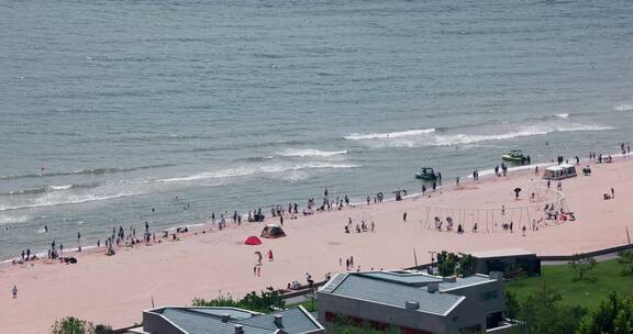 8k空中实拍夏日阿那亚海滩