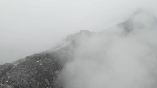 长城雪后冬季云海雪景航拍高清