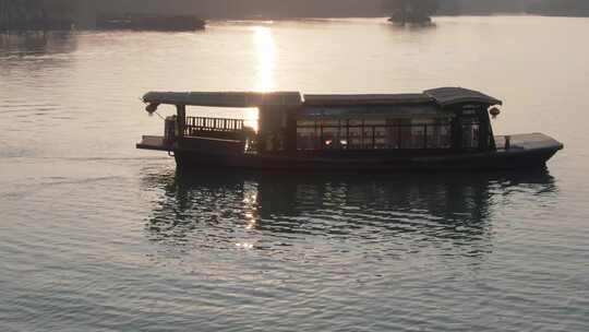 夕阳下的南湖红船唯美航拍