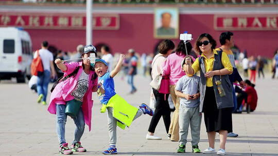 天安门广场游客视频素材模板下载