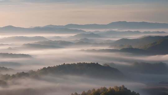 清晨群山云雾