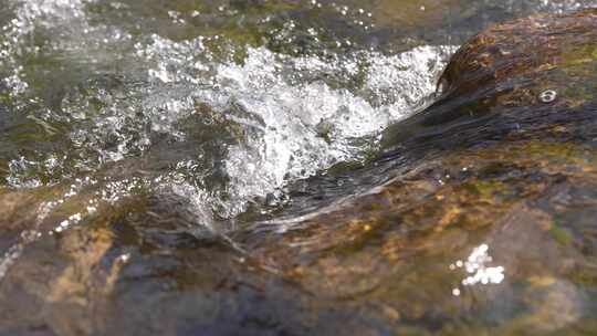 河流 流水