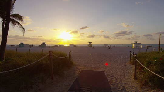 海滩上的日落视频素材模板下载