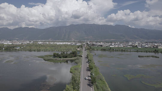 云南大理湿地农田高山村庄11