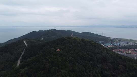 航拍山东长岛沿海城市海岸线大海风光