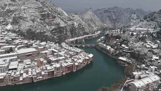 航拍东方威尼斯镇远古城雪景