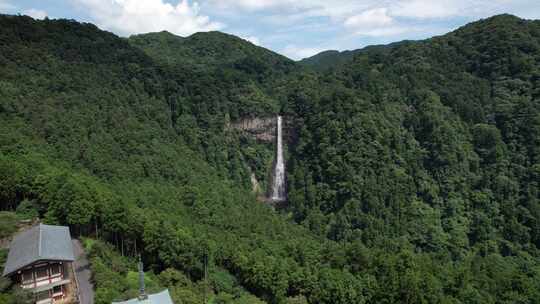 日本和歌山东室区那赤瀑布