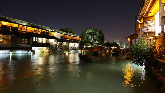 江南水乡游船夜景延时