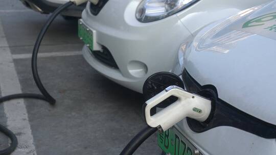 新能源 充电 电动车 充电桩 充电站 环保