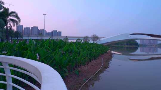 广州南沙蕉门河公园与城市摩天大楼建筑视频素材模板下载
