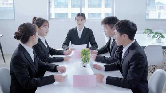 【4K】大学生模拟商务谈判小组会议
