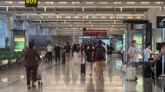 杭州萧山国际机场航站楼旅客登机