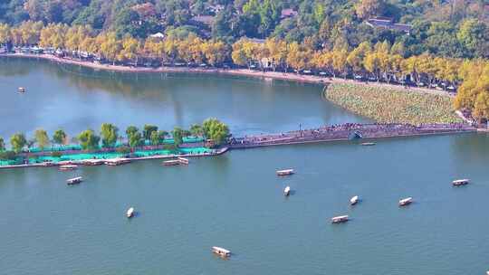 浙江杭州西湖景区大景全景游船船舶航拍风景