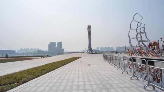 成都大运会世运会主场馆火炬塔雕塑移动延时