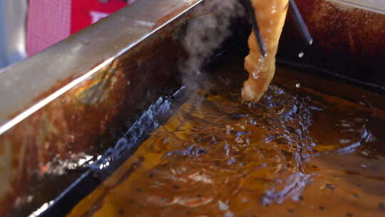 油炸 炸 油条 炸油条 美食