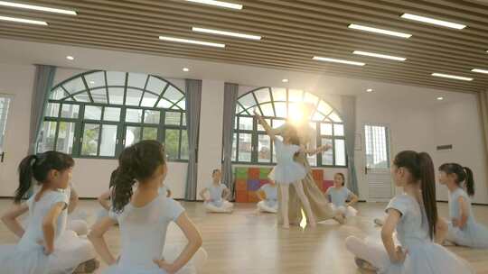 唯美儿童舞蹈课堂芭蕾舞现代舞舞蹈教室练舞