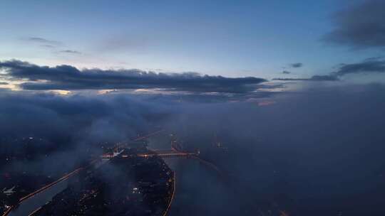 城市云海日出高空俯瞰景象