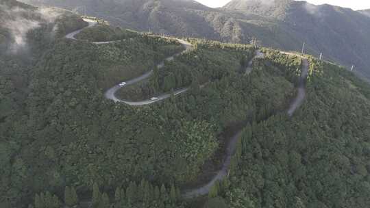 信宜大田顶日出航拍，高山云海，高山公路