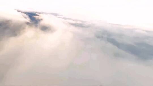 蓝天白云，与天堂如此的靠近享受大自然的美