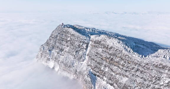 峨眉山万佛顶冬季雪景云海航拍