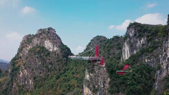 广东省清远古龙峡漂流景区