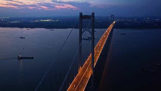 南京栖霞山长江大桥夜景航拍