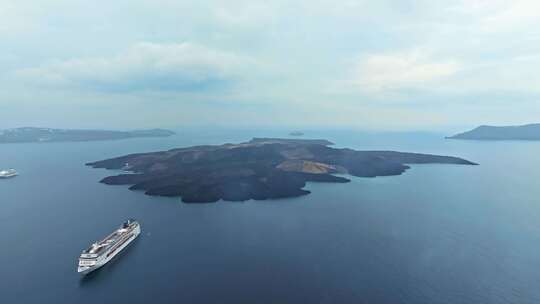 Cruise Liner，岛屿，海洋，希