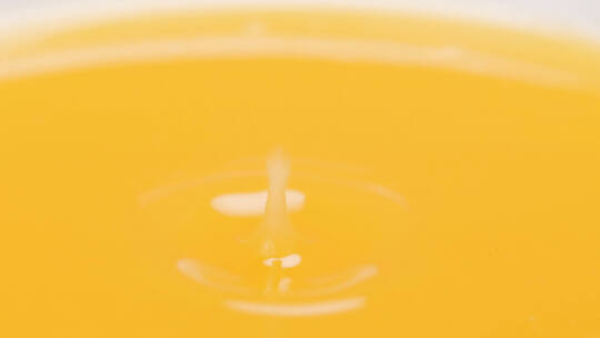 橙汁滴落倒橙汁视频素材模板下载