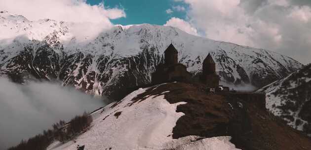 雪山城堡