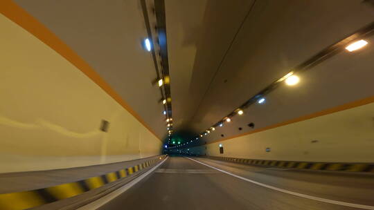 隧道高速路