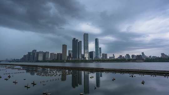 长沙河东高楼暴雨延时视频素材模板下载